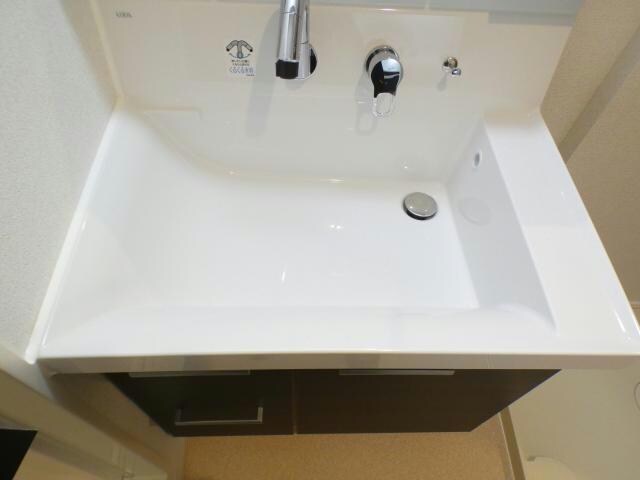 物件内観写真13　(同型タイプ)