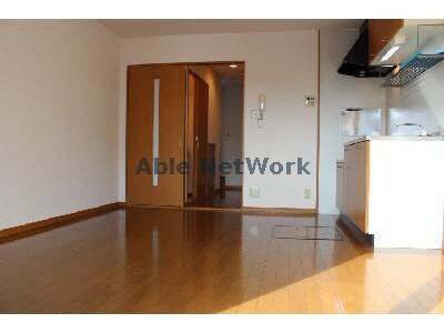 物件内観写真6　(リビング1)