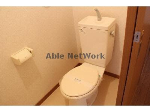 トイレ(トイレ3)