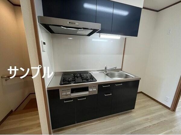 物件内観写真7　(別建物同型部屋)