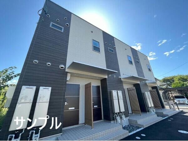 物件外観写真3　(同型別建物)