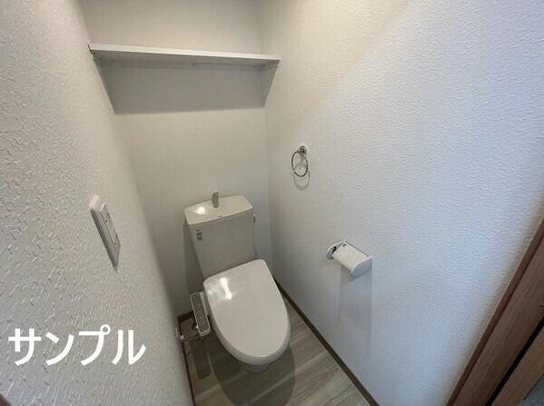 物件内観写真9　(別建物同型部屋)