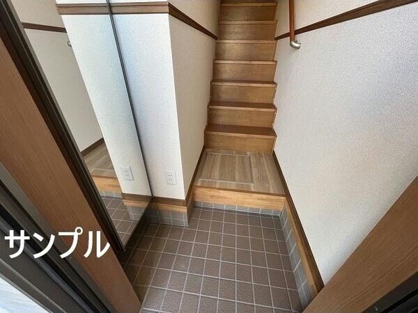 物件内観写真10　(別建物同型部屋)