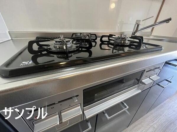 物件内観写真13　(別建物同型部屋)