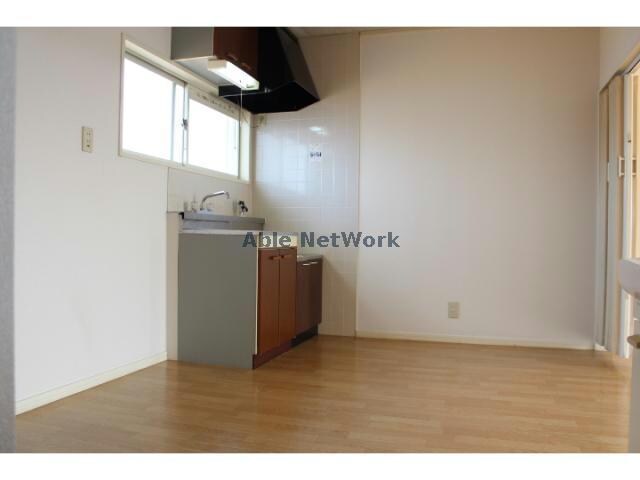 物件内観写真4　(同型タイプ)