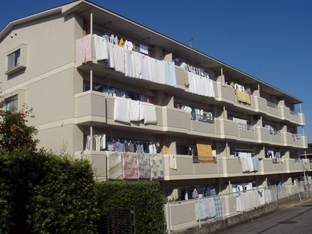 物件外観写真4　(外観①)