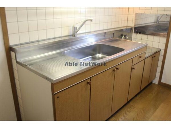 キッチン(同型別室103)