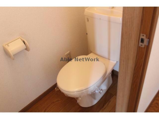 物件内観写真10　(同型別室103)