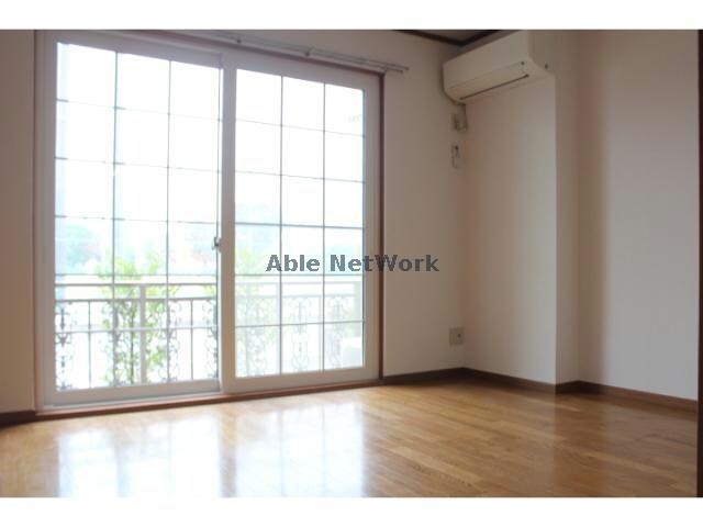 物件内観写真13　(同型別室103)