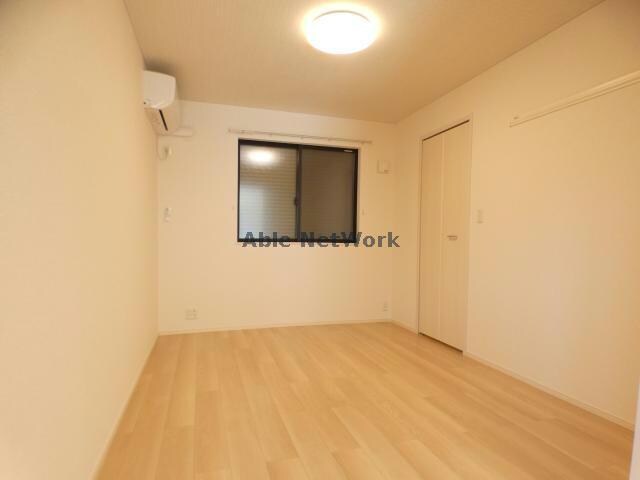 物件内観写真15　(同型タイプ)