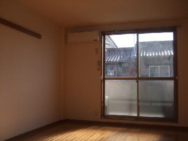 居室（その他）(102)