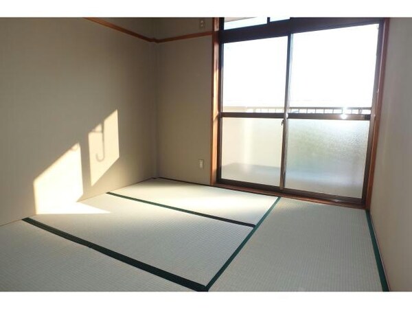 居室(209)