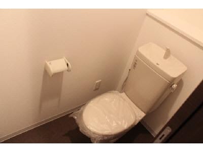 物件内観写真13　(トイレ103)