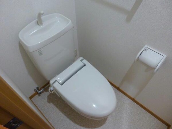 トイレ(同型タイプ)