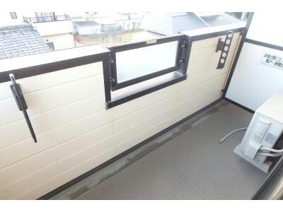 物件内観写真25　(同型別室)