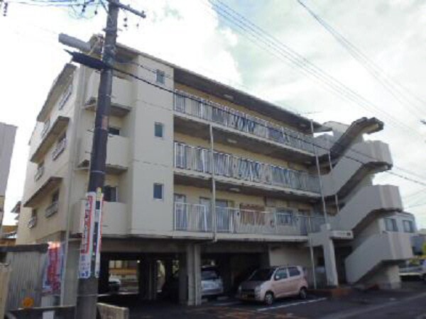 エントランス部分(外観)