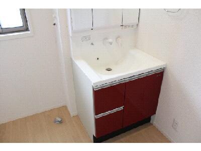 物件内観写真7　(洗面1)