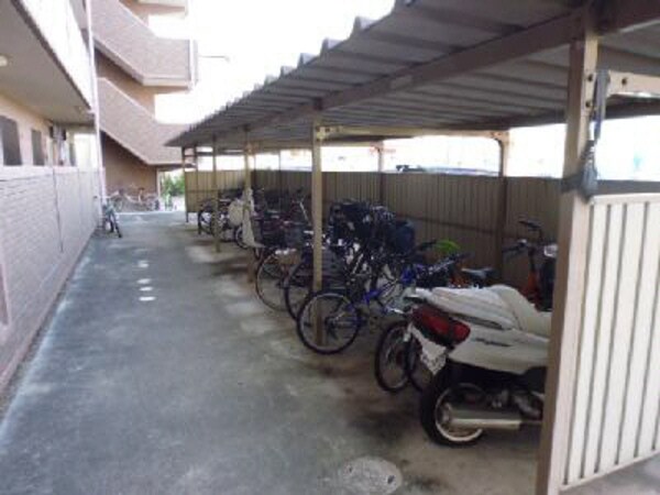駐輪場