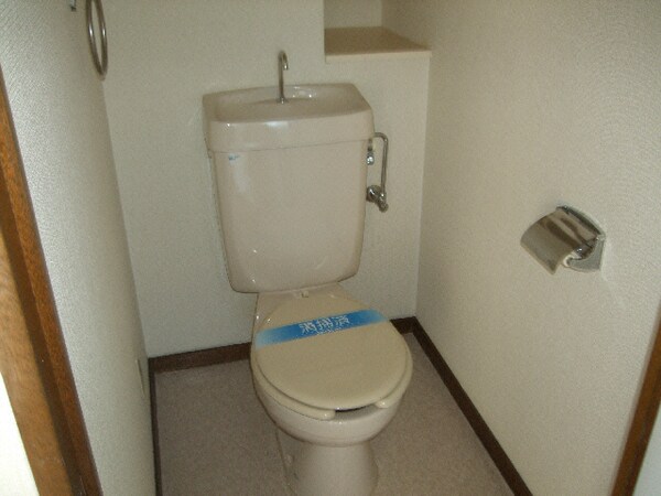 トイレ(トイレ同型402)