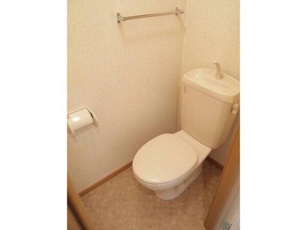 トイレ(同型タイプ)