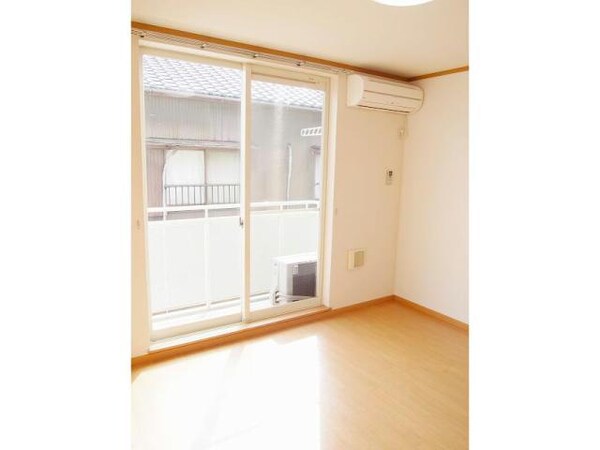 リビングダイニング(201)