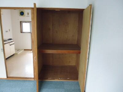 物件内観写真11　(収納同型)