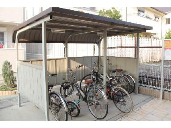 駐輪場(駐輪場)
