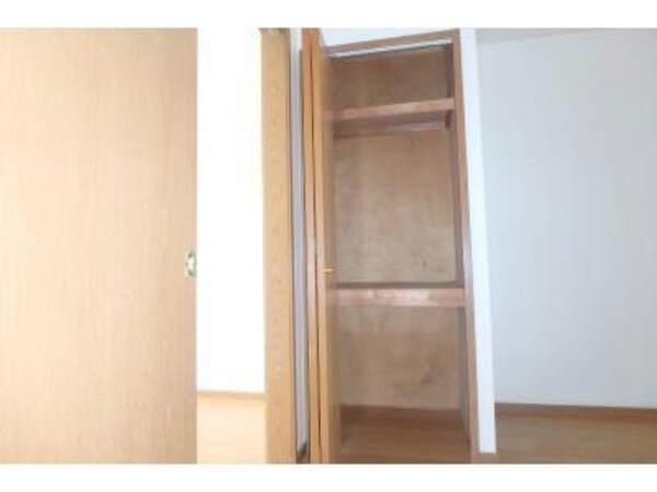 収納(同型別室)
