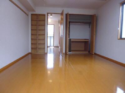 物件内観写真7　(居室201)