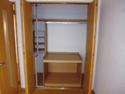 物件内観写真10　(収納201)