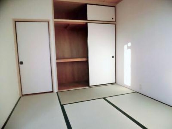 居室(同型201)