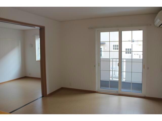 物件内観写真11　(同型タイプ)