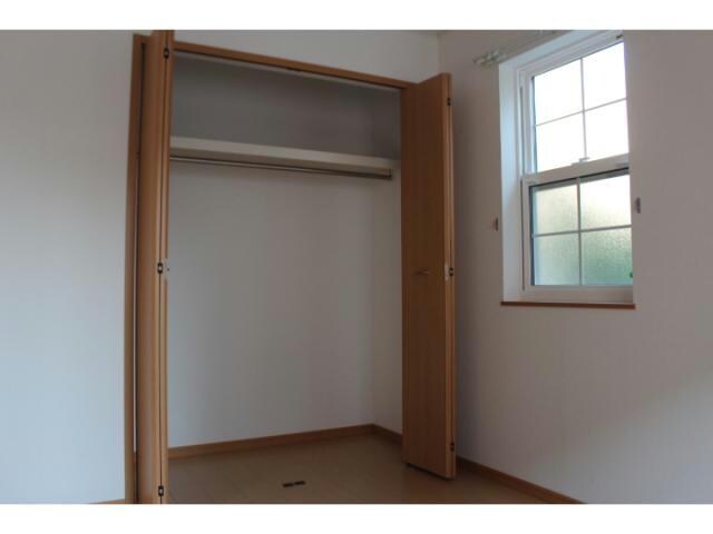 物件内観写真12　(同型タイプ)