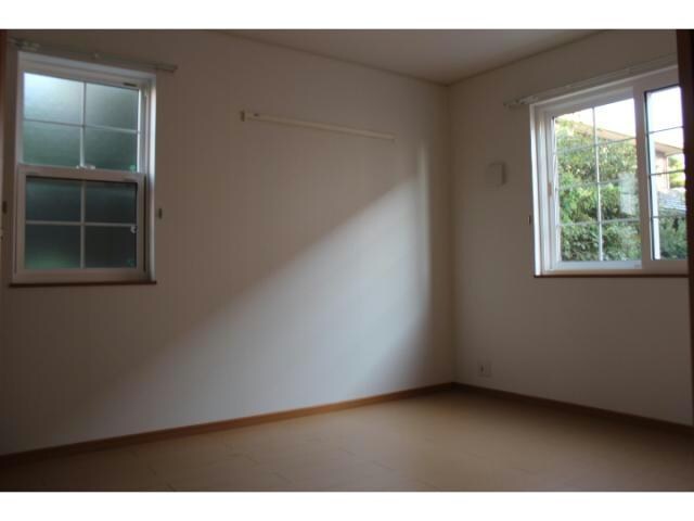 物件内観写真13　(同型タイプ)