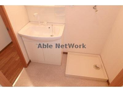 物件内観写真13　(洗面所)