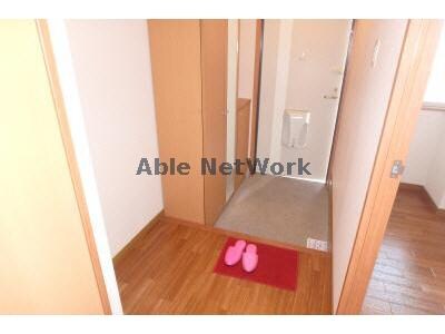 物件内観写真14　(玄関)