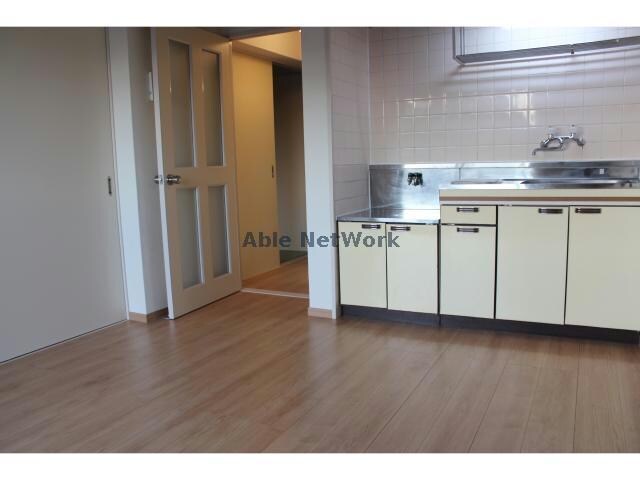 物件内観写真7　(別部屋)