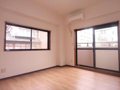 物件内観写真9　(洋室　103)