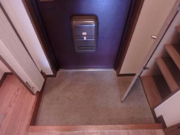 玄関回り(玄関　103)