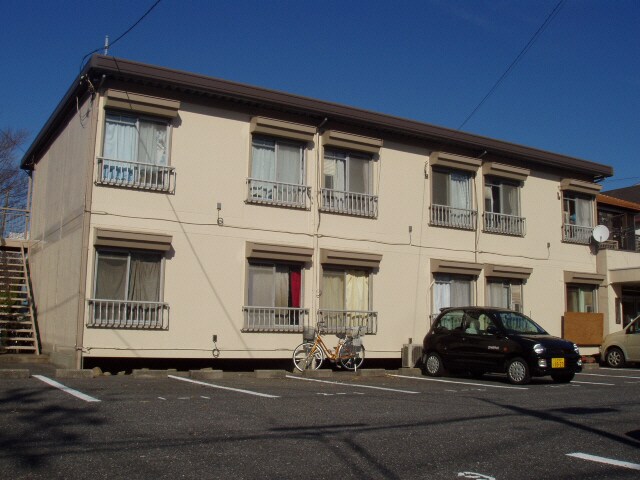 物件外観写真2　(駐車場)