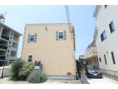 ラ・プリマベーラの物件外観写真