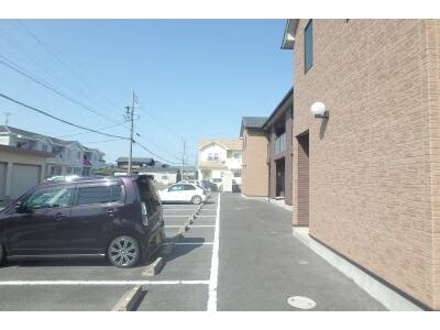 物件外観写真2　(外観②)