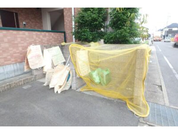 建物設備(ｺﾞﾐ捨て場)