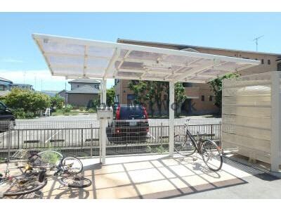 物件外観写真2　(駐輪場)