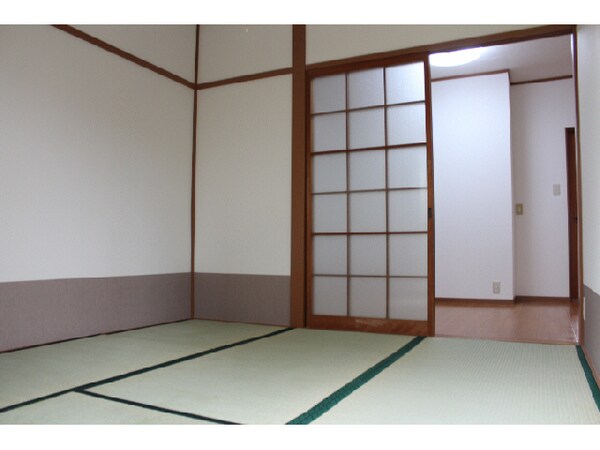 居室(101)
