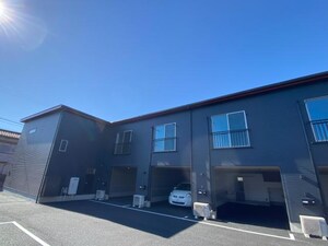 Garege　Villa　西岡崎外観写真