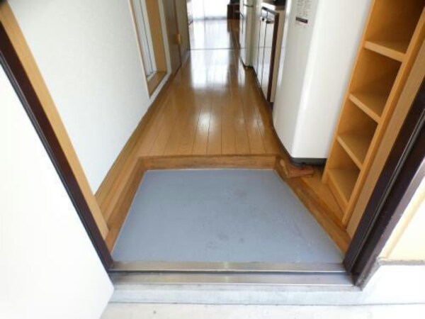 玄関回り(同型タイプ)