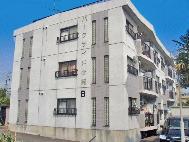 パークサイド今岡Ｂ棟の物件外観写真