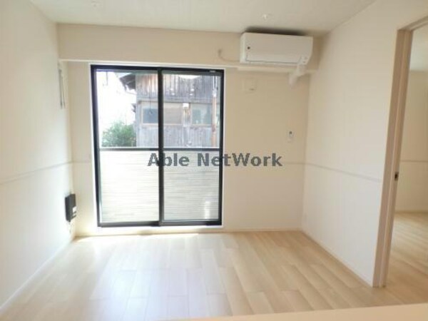 リビングダイニング(同型101)