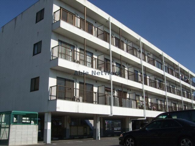 一ツ木ハイツ安井Ⅲの物件外観写真